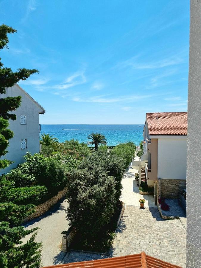 Apartments Ostrea - Mimoza ノヴァリャ エクステリア 写真